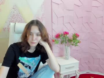 webcam girl lil_stitch image #2900054