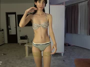 webcam girl petitegonwild image #6844553