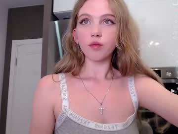 webcam girl small_blondee image #2228199