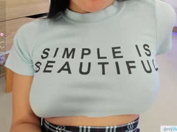 webcam girl pavlovacoluccii_ image #5188155