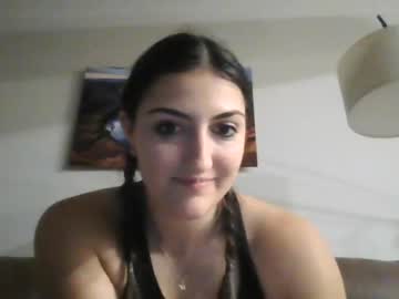 webcam girl lynn1717 image #3292771