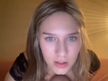 webcam girl p3rs0nalaphr0d1t3 image #6491996