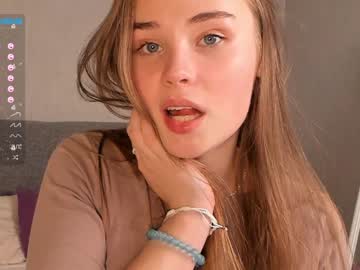 webcam girl cutie_bomb image #3126407