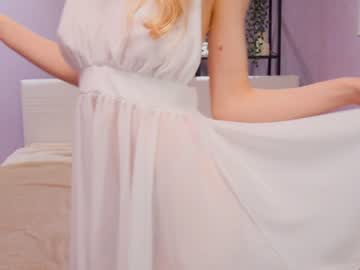 webcam girl lolly_bella_ image #1521383