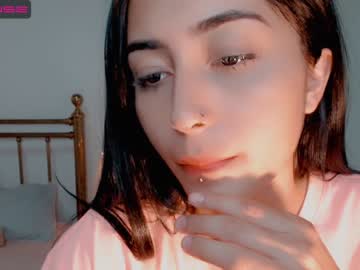 webcam girl gummy_bear7 image #2673457