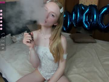 webcam girl shyy_lallyy image #2105213