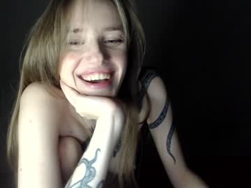 webcam girl esther_estrie image #5945570