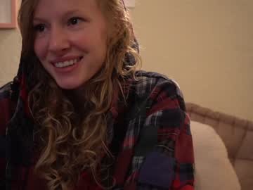 webcam girl sistinehashands image #3260449