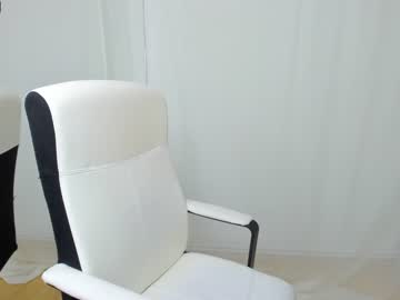 webcam girl ingridblondy94 image #2412564