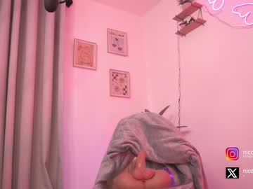 webcam girl nicdani_1 image #6890123