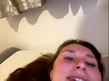 webcam couple makemesquirtbaby69 image #1539002