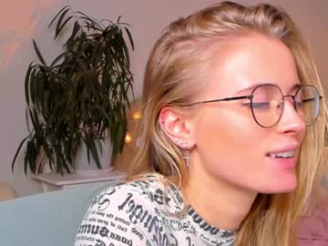 webcam girl linellali image #2645153