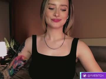 webcam girl _yvie_ image #3631767