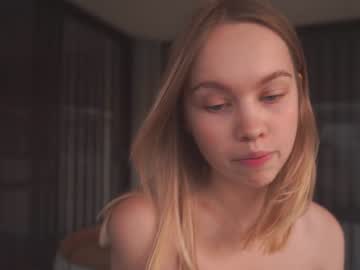 webcam girl bibi_it_is image #4011048