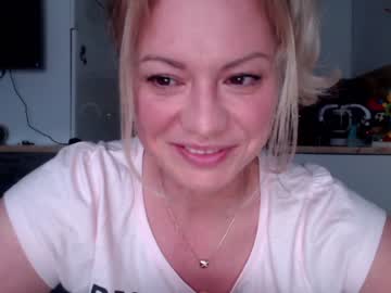 webcam girl kiradivine image #2005200