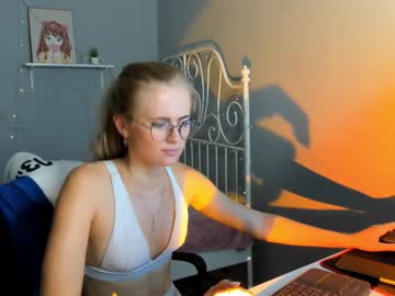 webcam girl linellali image #2462231
