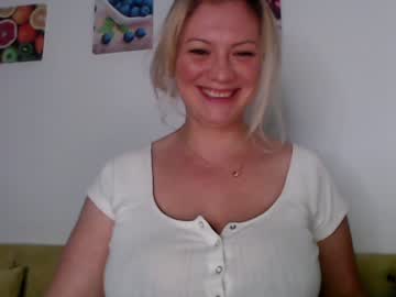 webcam girl kiradivine image #1653595