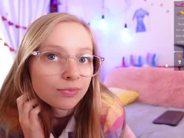 webcam girl emmasky69 image #3525214