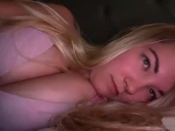 webcam girl mariah95 image #2524522