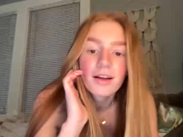 webcam girl kaybrookee image #3450482