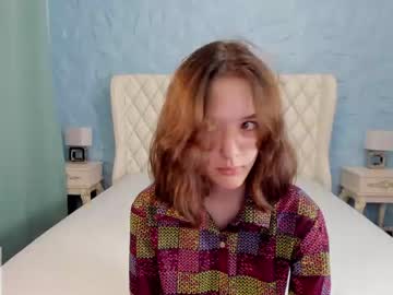 webcam girl lil_stitch image #2607729