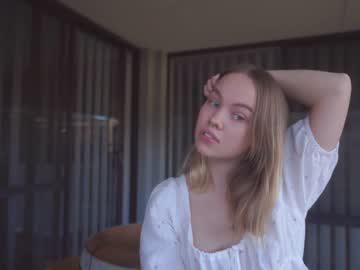 webcam girl bibi_it_is image #4259636