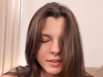 webcam girl peek_in_my_window image #6754525
