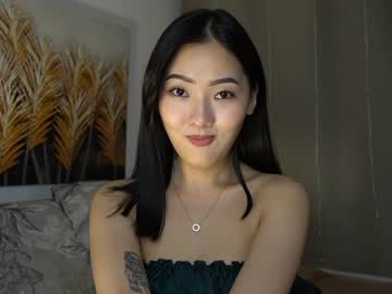 webcam girl refined_style image #6724406