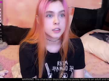 webcam girl nyakawaii69 image #3146548