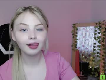 webcam girl shy_blondiee image #3837355