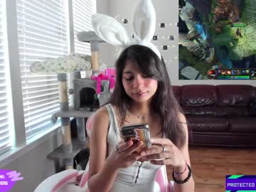 webcam girl violetttflowers image #4620279