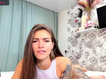 webcam girl joconda image #2704431