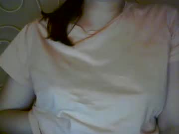 webcam girl yourshyberry0_0 image #1274078
