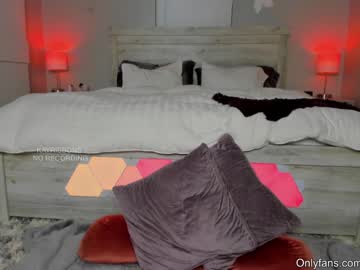 webcam girl kayribbons image #1283556