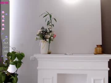 webcam girl small_blondee image #1851902