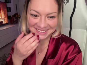 webcam girl kiradivine image #455077