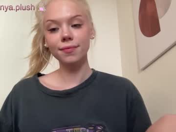 webcam girl sonyaplush image #4810773