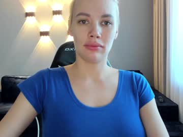 webcam girl dontbeshybaby image #940477