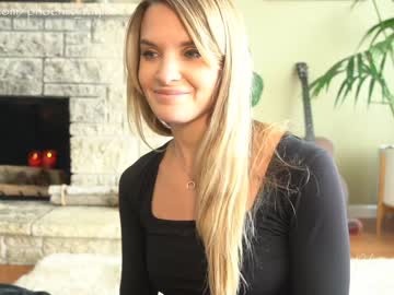 webcam girl phoenix_taylor image #1574341