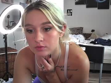 webcam girl charlybabyy image #4291614