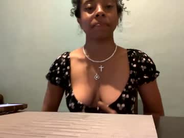 webcam girl ari___yauna image #3805777