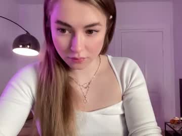 webcam girl strawberryjamx image #3110609