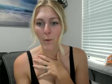 webcam girl wet_scarlett72 image #2756183