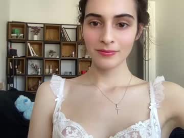 webcam girl wonderland_stia image #5478152