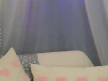 webcam girl juliepenningtona image #6590404