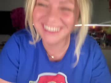 webcam girl kiradivine image #6772993