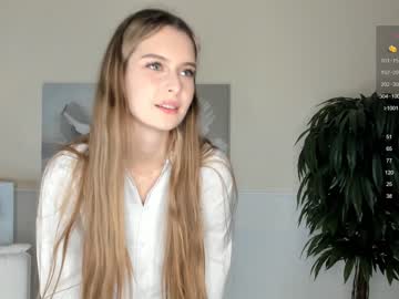 webcam girl darelleeverist image #6298445
