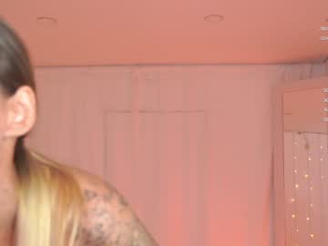 webcam girl artease image #5909826