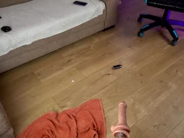webcam girl naughtyrider69 image #2302719