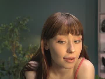 webcam girl ella_knockers_xl image #1989202